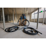 Bosch Professional PRO GDI50-65D Betonrüttler, Verdichter schwarz/blau, 50 mm Rüttelkopf