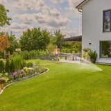 GARDENA Pipeline Bewässerungssystem AquaPrecise Komplett-Set, unterirdisch, Sprinklersystem grau/türkis, mit Pipeline Schacht und Deckel