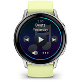Garmin Venu 4 - 45 mm, Smartwatch silber, Silikon-Armband in hellgelb