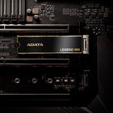 ADATA LEGEND 960 2 TB, SSD dunkelgrau/gold, PCIe 4.0 x4, NVMe 1.4, M.2 2280