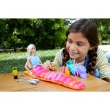 Mattel Barbie “It takes two! Camping” Spielset mit Malibu Puppe mit Hündchen und Accessoires