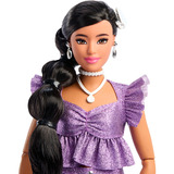 Mattel Barbie Deluxe Style im violetten Metallic Outfit, Puppe 