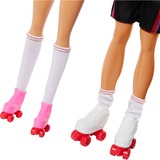 Mattel Barbie Fashionistas Set mit 2 Puppen und 6 Accessoires mit Rollschuhen