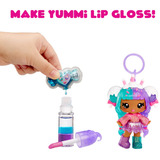 MGA Entertainment Yummiland Lip Gloss Doll: Mystery Color Change - Carly Cakepop, Puppe 