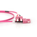 Digitus LWL Patchkabel, Duplex, SC > SC Stecker, Multimode OM4 violett, 2 Meter