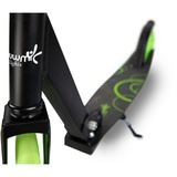 Muuwmi Lights Aluminium Scooter GLOW 215 mm schwarz/grün, mit Leuchtrollen und Glow-Effekt