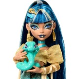 Mattel Monster High Cleo de Nile Modepuppe mit Tier Hissette und Accessoires 