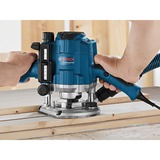 Bosch Professional Oberfräse GOF 1250 CE blau, 1.250 Watt, L-BOXX