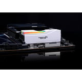 G.Skill DIMM 32 GB DDR5-6000 (2x 16 GB) Dual-Kit, Arbeitsspeicher F5-6000A3636F16GX2-TZ5NXRW, Trident Z5 NEO X RGB, AMD EXPO