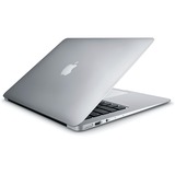 Apple MacBook Air 33,8 cm (13,3") 2015 Generalüberholt, Notebook silber, 8 GB DDR3, 128 GB (128 GB PCIe basierter Flash-Speicher), macOS Catalina, Deutsch