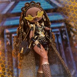 MGA Entertainment L.O.L. Surprise 707 OMG Fierce Dolls - Royal Bee, Puppe 