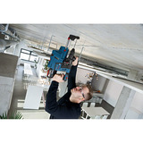 Bosch Professional Combo Kit Akku-Bohrschrauber 18 Volt 65 + Bohrhammer 18 Volt 26 mit 2 Akkus 5 Ah und Ladegerät, Sets Kit