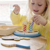 Spin Master Melissa & Doug - Holz Geburtstagskuchen, Spielküche 