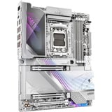 GIGABYTE X870E AORUS MASTER X3D ICE, Mainboard silber/weiß