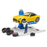 bruder bworld PKW Service Center + bruder Roadster, Spielfahrzeug 